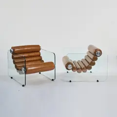 Zwei Armlehnstühle by Fabio Lenci, 1966, Farbloses Glas, Schaumstoff, braunes Leder, schwarzer Kunststoff (Comfort, Mailand), sold Oct 2025