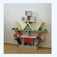 Regal 'Carlton' by Ettore Sottsass, 1981, Polychrom laminiertes Holz (Memphis Milano, um 1993), sold Mar 2025