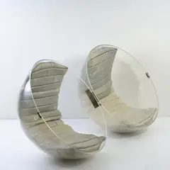 Kugelsitzobjekt by Danilo Silvestrin, 1969, Acrylglas, silberfarbener Vinylbezug, Metallguß, verchromt (Gunther Lambert, Düsseldorf), sold Mar 2025