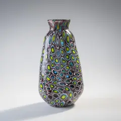 Vase 'Tiffany' by Ermanno Toso, 1964, Farbloses Glas mit eingeschmolzenen Murrine in Gelb, Türkis, Weiß, Dunkelrot und Dunkelviolett (Ausführung: Fratelli Tos, sold Oct 2024