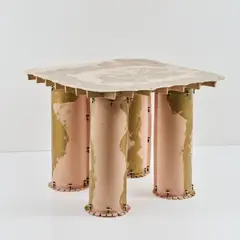 Tisch 'Contrasti' by Gaetano Pesce, 2003, Kunstharz, rosa- und goldfarben, schwarzer Kunststoff (Zerodisegno, San Giuliano Vecchio, 2006), sold Mar 2024