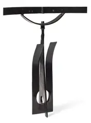 Sans titre by Victor Roman, Grande sculpture en bronze à patine noire représentant une abstraction d'un personnage marchant les bras écartés., sold Jan 2022