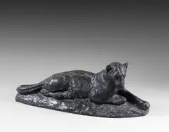 Lionne couchée by Roger Godchaux, Bronze à patine brune nuancé vert, sold Jun 2015