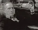 Portrait Marcel Duchamp. 1950er Jahre by Hans Schiff, Späterer Silbergelatineabzug, sold Nov 2015