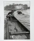 La péniche aux enfants - Paris, 1959 by Willy Ronis, Épreuve argentique (c. 1990), sold Dec 2021