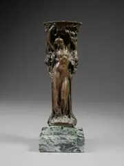 Supporto in bronzo in forma di figura femminile avvolta da ghirlanda d'alloro by Nello stile di Leonardo Bistolfi, sculpture, sold Oct 2026