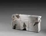 Future Relic 08 (Radio) by Daniel Arsham, 2017, Plâtre et verre pilé, sold May 2018