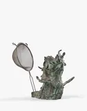 LES CUISINIERES by Erik Dietman, Bronze à patine verte et passoire, sold Oct 2018