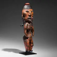 Idolo by William Morris, 2003, hand-blown, vitrified and sculpted glass, steel base, sold Sep 2026