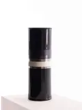 Rare vase de la série "Ceramiche delle tenebre by Ettore Sottsass, 1963, Céramique émaillée gris, blanc et platine, sold Oct 2018
