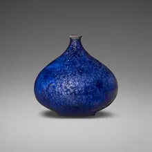 Round bottle with lip by Gertrud and Otto Natzler, 1972, earthenware with Mystic Blue Crystalline glaze, sold Oct 2026