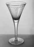Ohne Titel (Trinkglas). Vermutlich Ende der 1950er Jahre by Albert Renger-Patzsch, Vintage. Silbergelatineabzug, sold Nov 2016