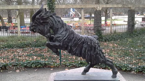 Renée Sintenis, billy goat