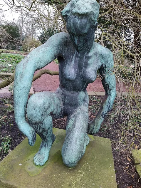 Georg Kolbe, Kniende