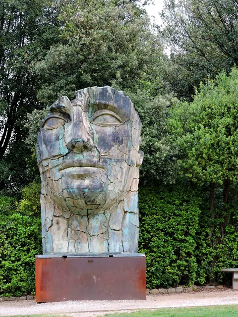 Igor Mitoraj, Tindaro Screpolato