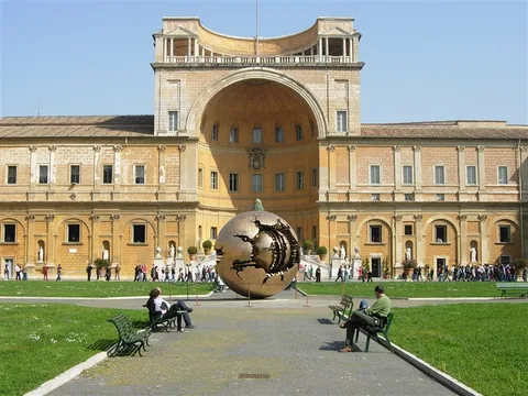 Arnaldo Pomodoro, Sphere Within Sphere