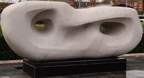 Barbara Hepworth, Curved Reclining Form (Rosewall)