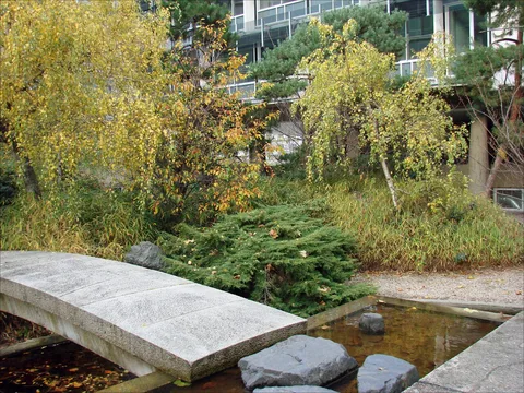 Isamu Noguchi, Garden of the UNESCO Headquarters