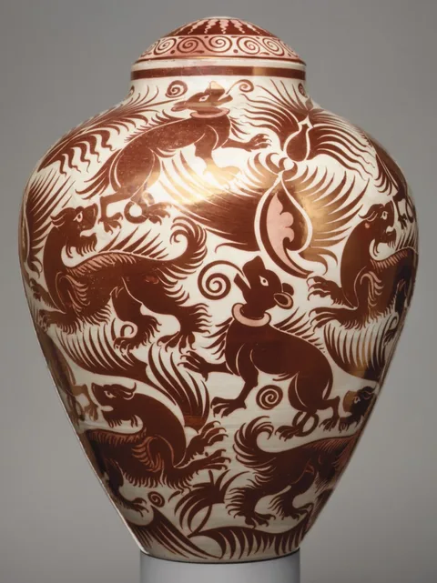 William De Morgan, Vase with cover
