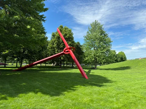 Mark di Suvero, Molecule