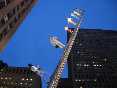 Jonathan Borofsky, Walking to the Sky