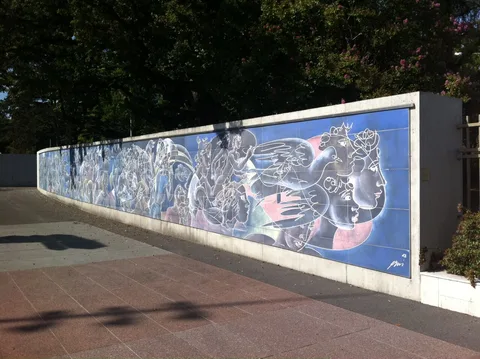 Hans Erni, Fresco at the United Nations gate in Geneva