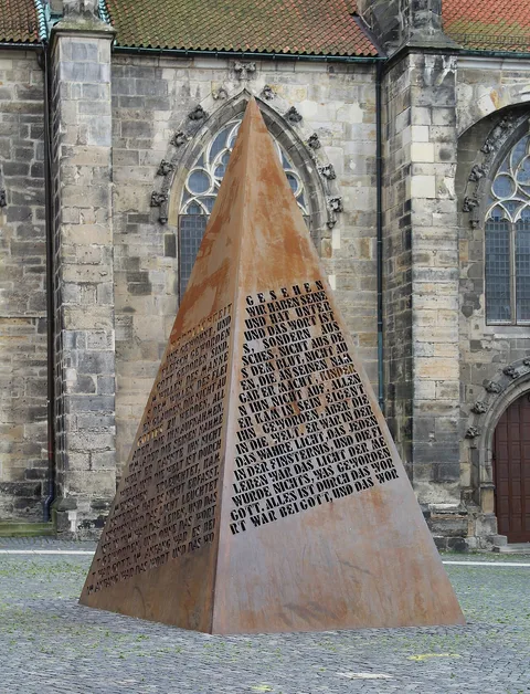 Gerd Winner, Sculpture of Word