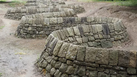 Andy Goldsworthy, Stone River