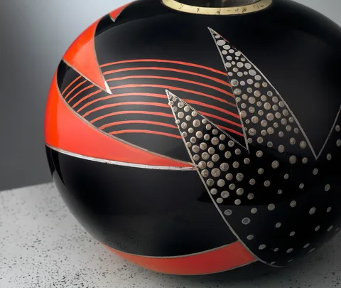 Jean Dunand, Vase