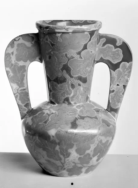 Clement Massier, Vase