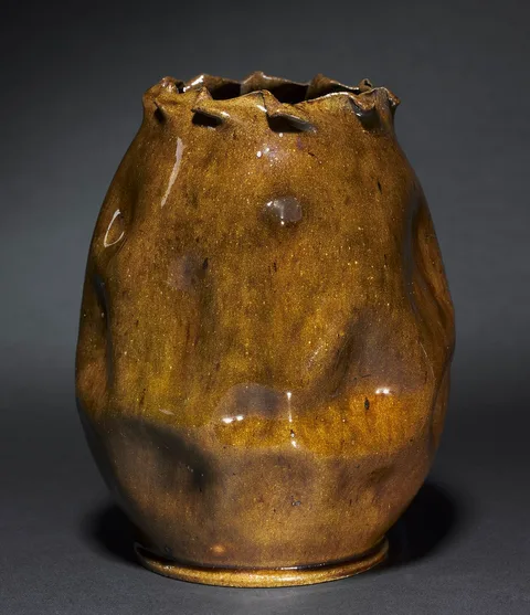 George Ohr, Vase