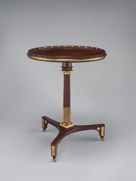 David Roentgen, Tilt-top table