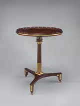 David Roentgen, Tilt-top table