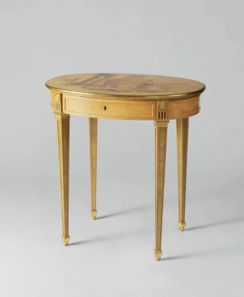 David Roentgen, Writing table