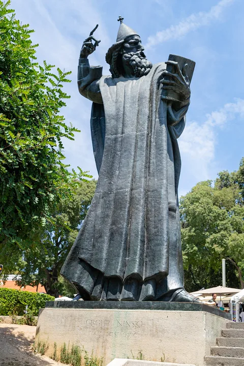 Ivan Meštrović, Grgur Ninski statue in Split