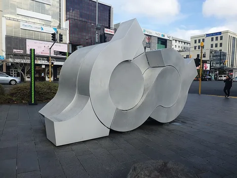 Marté Szirmay, Smirnoff Centenary Sculpture