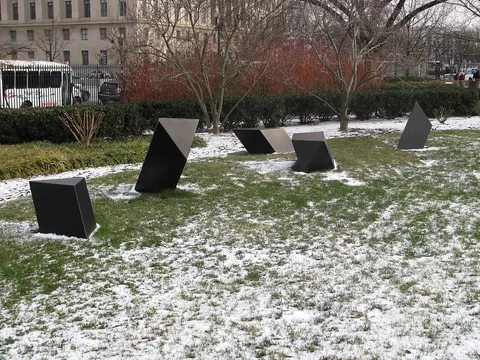 Tony Smith, Wandering Rocks (4/5)