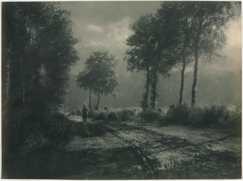 Léonard Misonne, Women on a Country Road