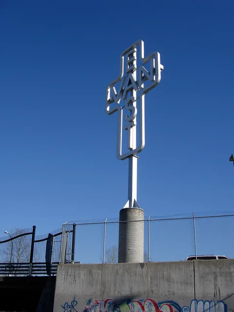Ken Lum, Monument for East Vancouver