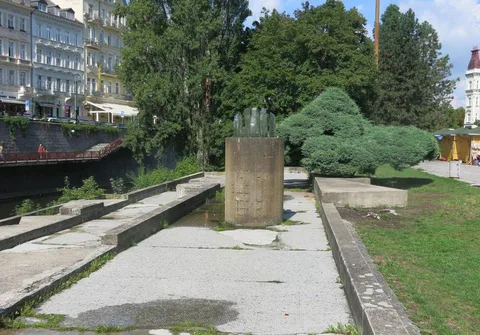 Stanislav Libenský, Untitled