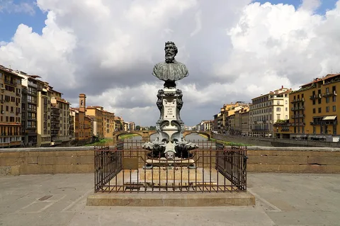 Raffaello Romanelli, Monument to Benvenuto Cellini