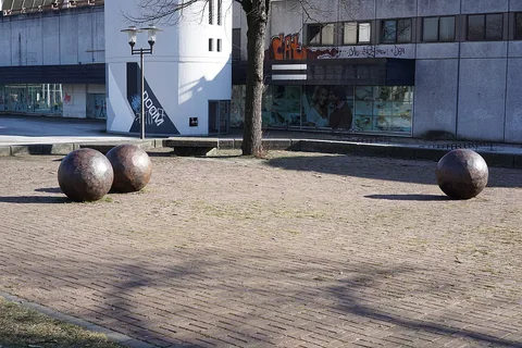 Ansgar Nierhoff, 3 Balls