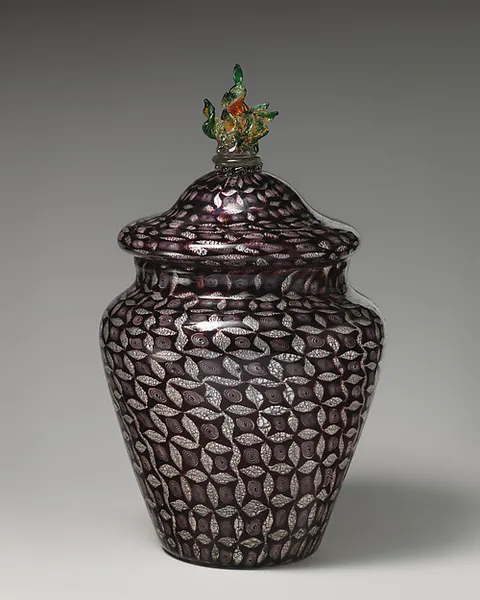 Giuseppe Barovier, Mosaic glass urn with silver leaf design