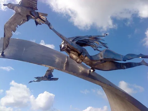 Jørleif Uthaug, Amphitrite, the wave and the sea birds