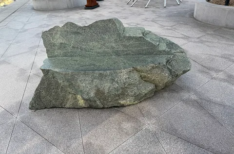 Scott Burton, Rock Settee