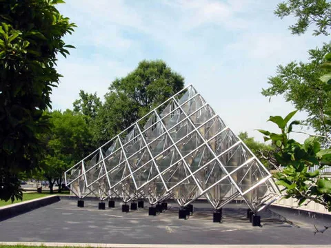 Alejandro Otero, Delta Solar