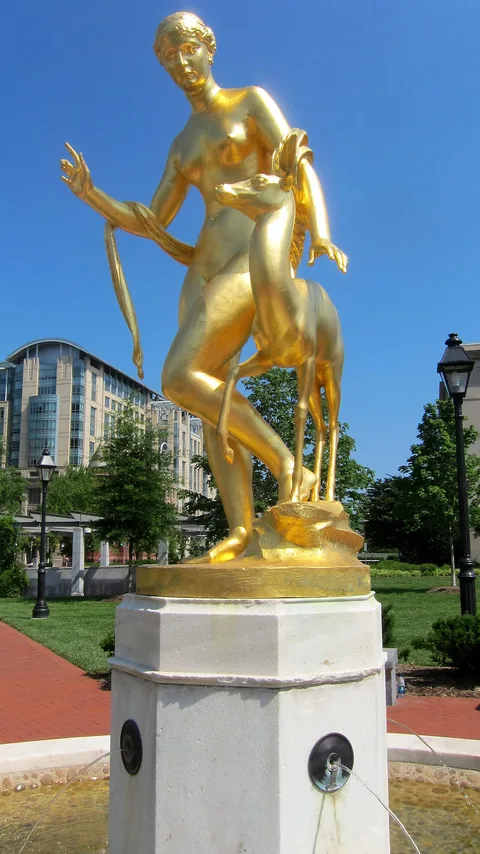 C. Paul Jennewein, Darlington Memorial Fountain