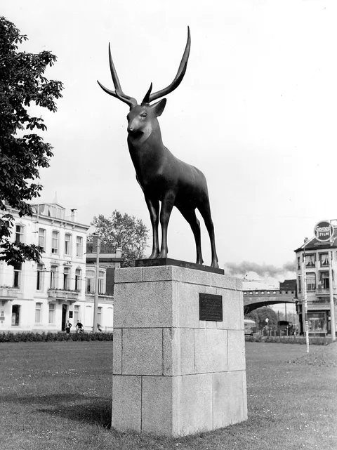 François Pompon, Stag of Pompon