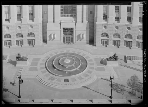 Adolph Alexander Weinman, Oscar Straus Memorial