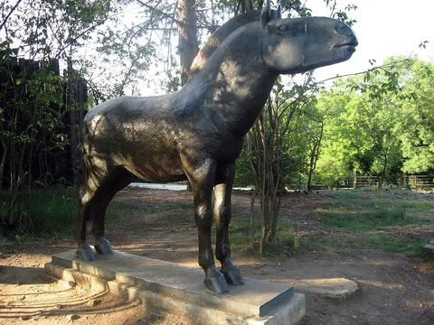 Vincenc Vingler, Statue of Equus przewalskii in Prague Zoo